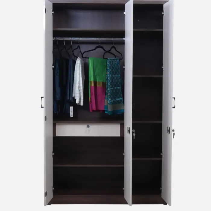 3 Door Wardrobes (2)